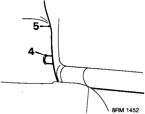 Diagram showing the release of the squab from the outer hinge pin with callout numbers 4 and 5, reference 8RM 1452