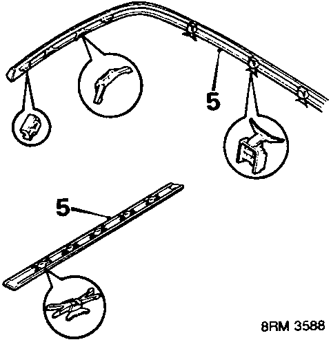 Diagram showing clips 5 positioned in side and lower mouldings with close-up details