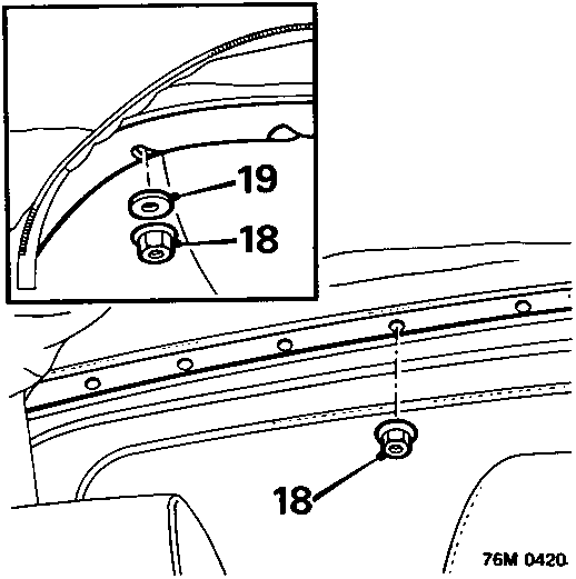 Diagram showing nuts (18) securing clamp rail and washers (19) on outboard clamp rail studs (76M 0420)