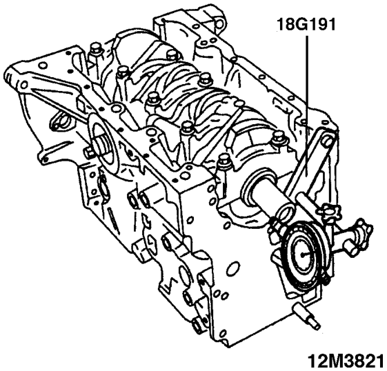 Installing the crankshaft adjusting crankshaft end play – VERY IMPORTANT: Respect the proper position- ing of the half shells.