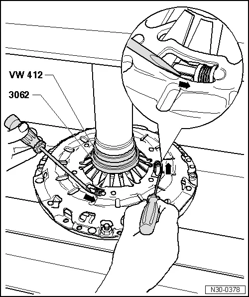 SEAT Service and Repair Manuals > Leon Mk1 > 6speed manual gearbox 02N Clutch