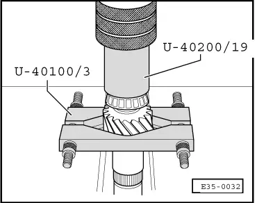 E35-0032