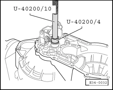 E34-0032