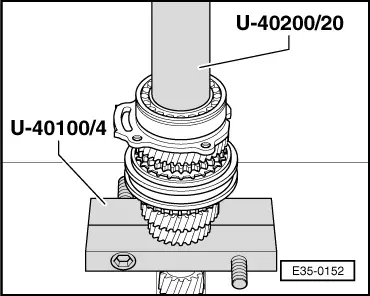 E35-0152